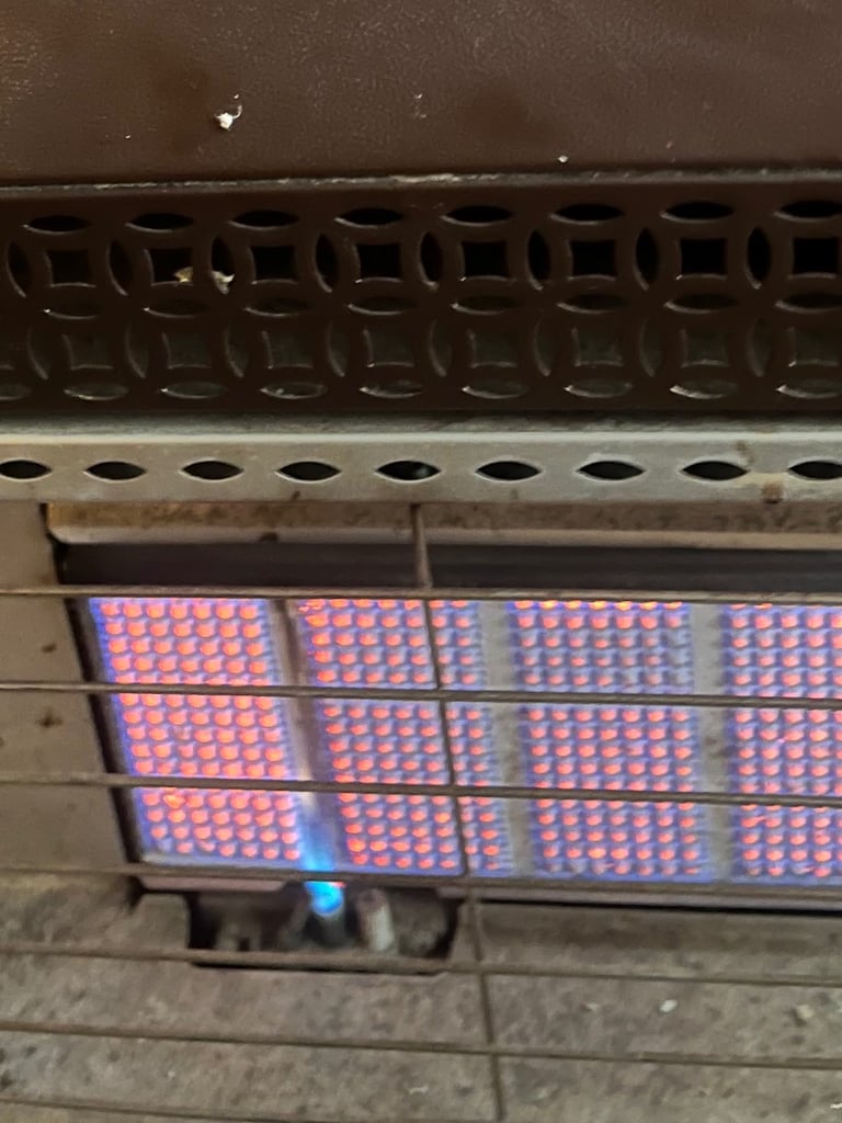 Calor Gas heater and bottle