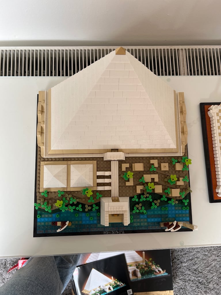 Lego Giza and Taj Mahal