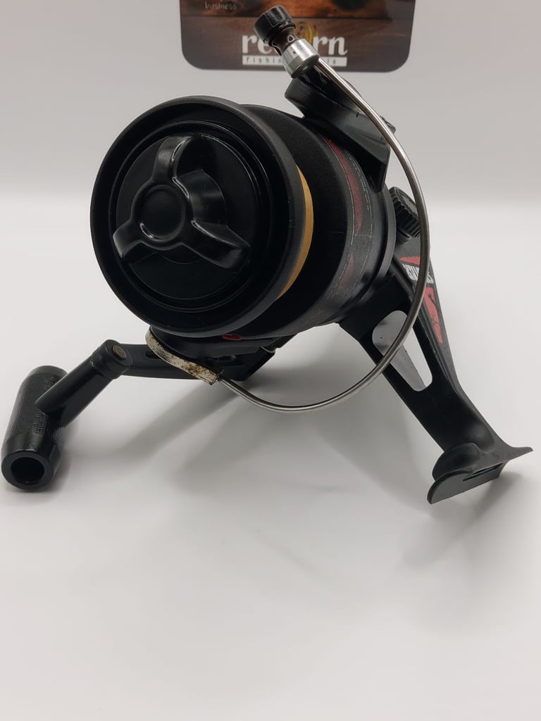 #265 Vintage Fishing Reel SILSTAR FT70