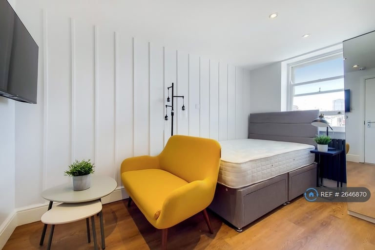 Studio flat in Gloucester Place, London, NW1 (#2646870)