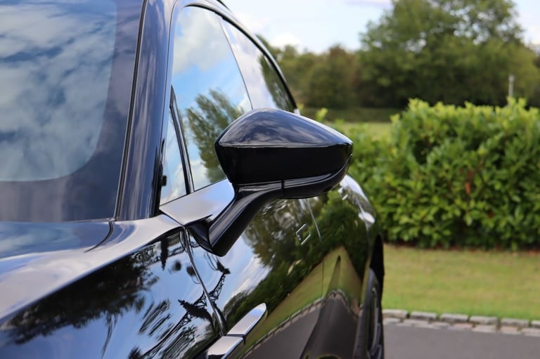 2023 23 ASTON MARTIN DBX 4.0 V8 SUV 5DR PETROL AUTO 4WD EURO 6 (S/S) (550 PS)