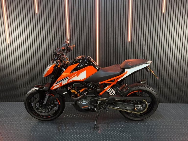 2020 KTM 125 Duke 125 Euro 4