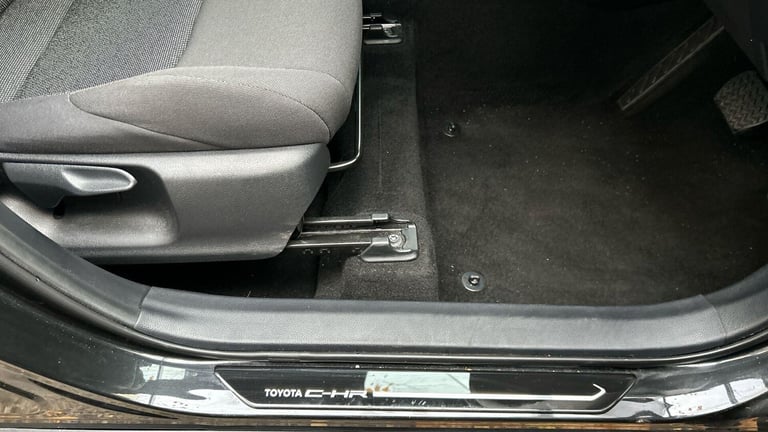 2024 Toyota C-HR 1.8 Hybrid Icon 5dr CVT HATCHBACK PETROL/ELECTRIC Automatic