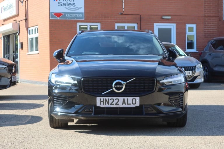 2022 Volvo V60 2.0h T6 Recharge 18.8kWh R-Design Estate 5dr Petrol Plug-in Hybrid Auto AWD Estate...