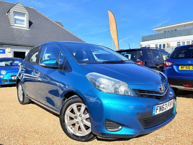 image for 2013 Toyota Yaris 1.33 Dual VVT-i TR Hatchback 5dr Petrol Manual Euro 5 (101 ps) Hatchback Petrol...