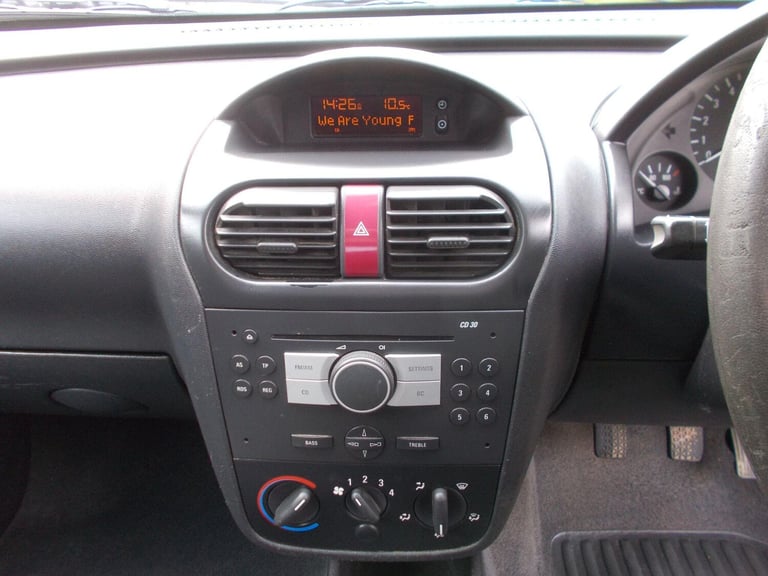 2010 Vauxhall Combo 1.3 CDTi 1700 16v 3dr CAR DERIVED VAN Diesel Manual