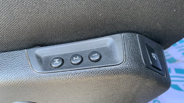 2020 Peugeot 3008 1.6 13.2kWh GT SUV 5dr Petrol Plug-in Hybrid e-EAT 4WD Euro 6 (s/s) (300 ps SUV...