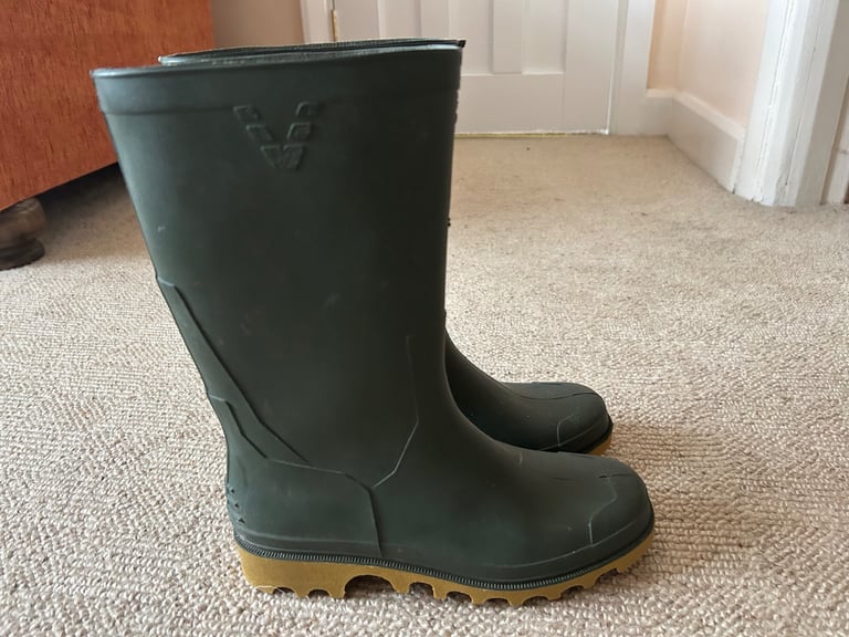 Green Wellington Boots