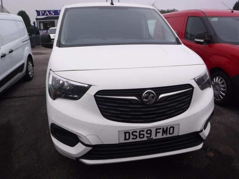 image for VAUXHALL COMBO 1.6 Turbo D 2300 Sportive 2019