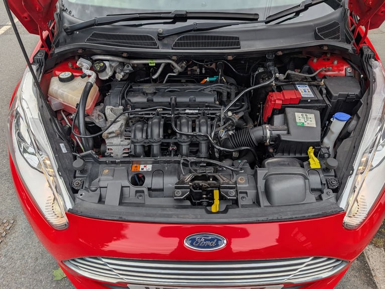 Ford, FIESTA, Hatchback, 2015, Manual, 1241 (cc), 3 doors