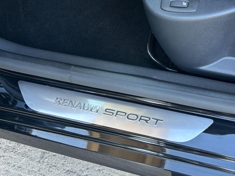 RENAULT CLIO 1.6 Renaultsport Nav 220 Trophy Auto 2017