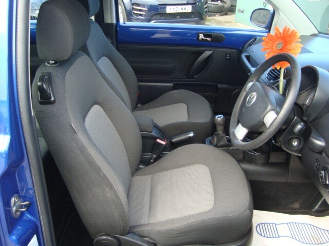 2006 Volkswagen Beetle 1.6 Luna 3dr HATCHBACK Petrol Manual