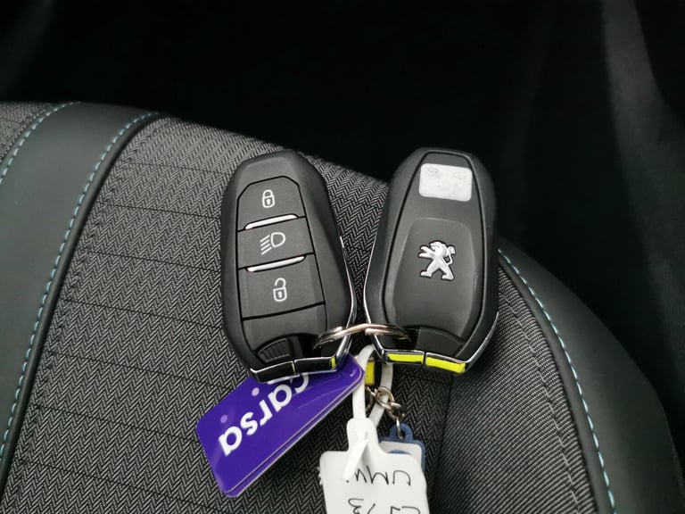 2023 Peugeot 208 1.2 PureTech 100 Allure Premium + 5dr HATCHBACK PETROL Manual