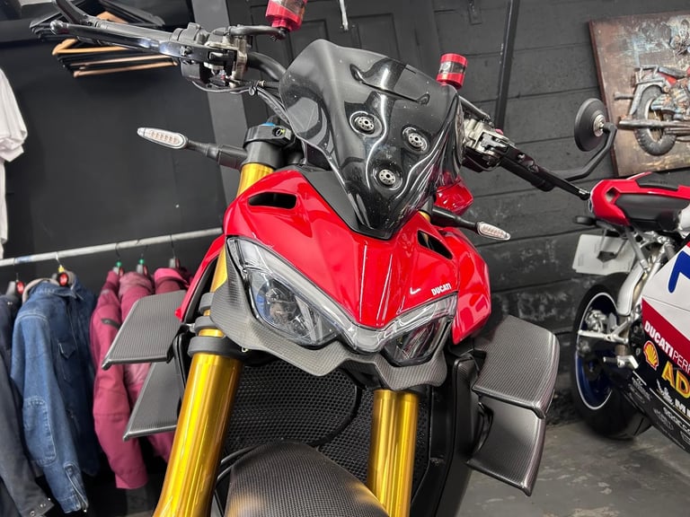 2021 Ducati Streetfighter V4S