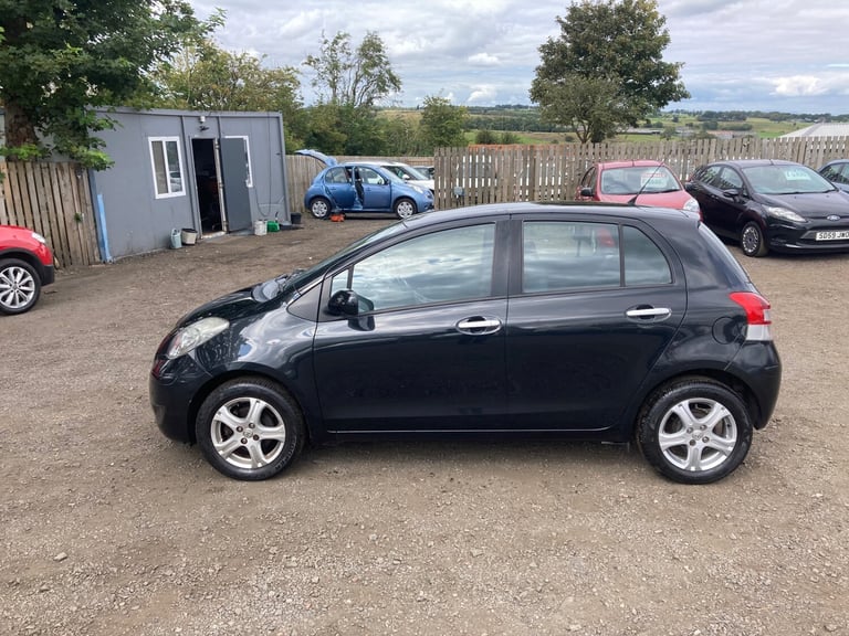 2010 Toyota Yaris 1.0 VVT-i TR 5dr HATCHBACK Petrol Manual