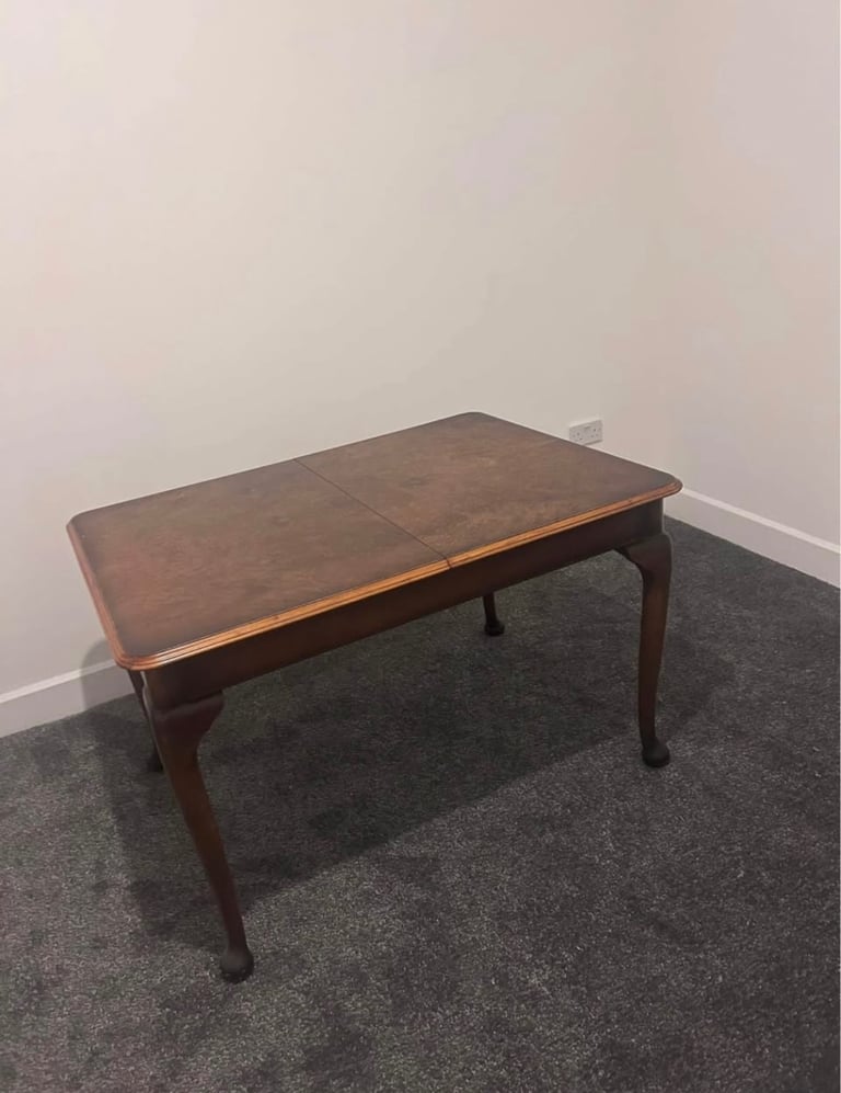 Antique vintage dinning table plus 4 chairs walnut wood 
