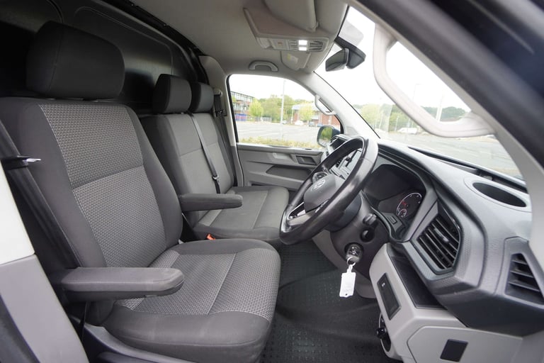 2021 Volkswagen Transporter 2.0 Transporter T28 HighLine TDI SWB Panel Van Diesel Manual