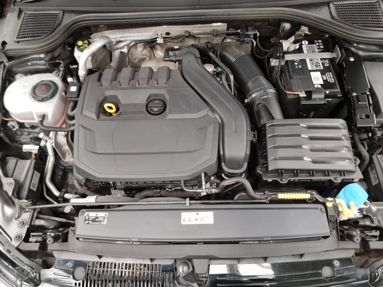 2021 Volkswagen Golf 1.5 TSI Life 5dr HATCHBACK PETROL Manual