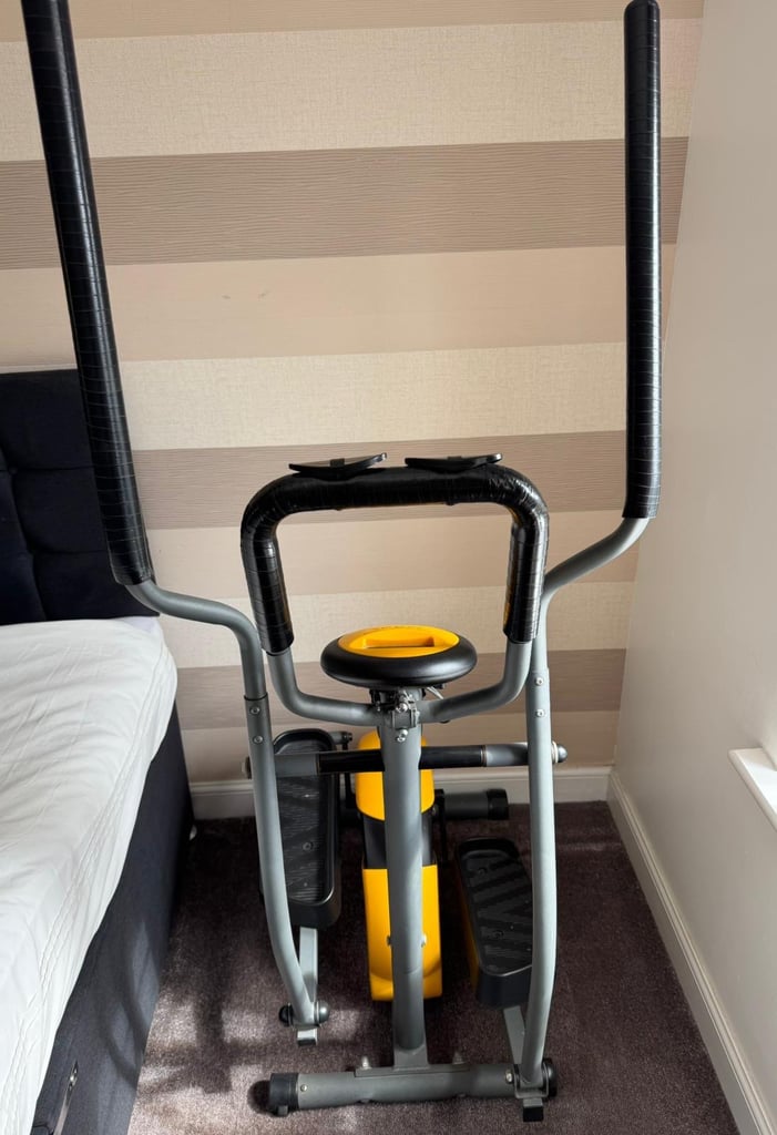 image for Cross-trainer, Golds brand, timer, different speeds, Excellent condition 