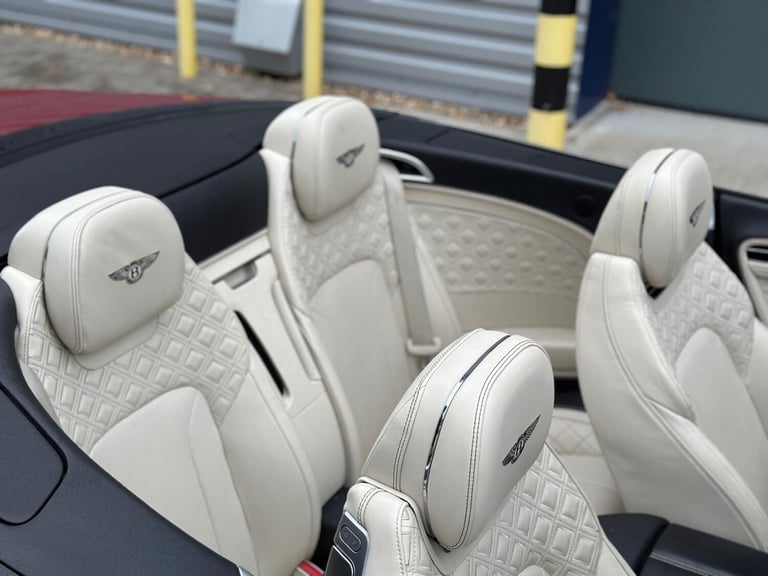 2020 (70) BENTLEY CONTINENTAL GTC 4.0 V8 2dr Auto