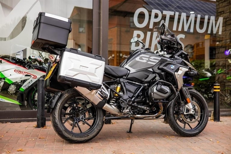 BMW R 1250 GS TRIPLE ! LUGGAGE ! STUNNING
