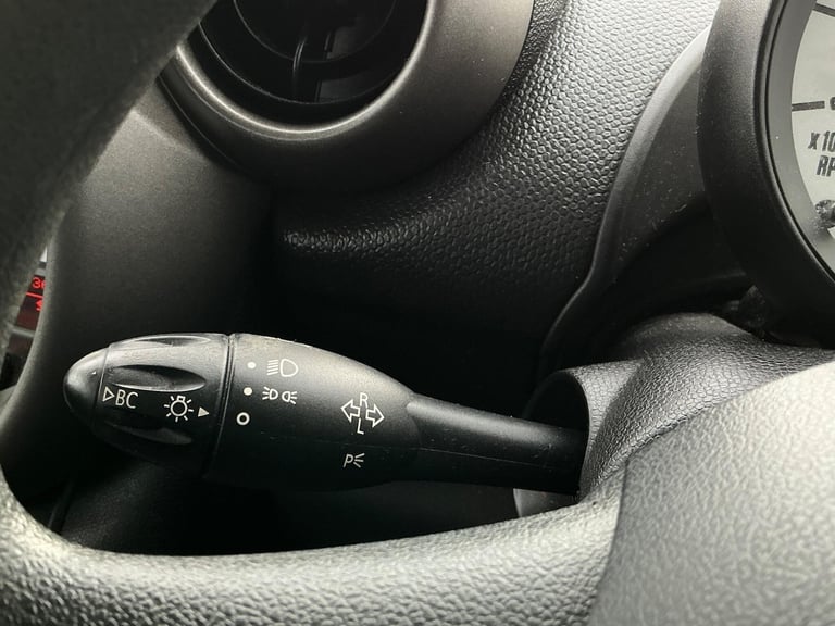 2012 MINI Countryman 1.6 Cooper Euro 5 (s/s) 5dr HATCHBACK Petrol Manual