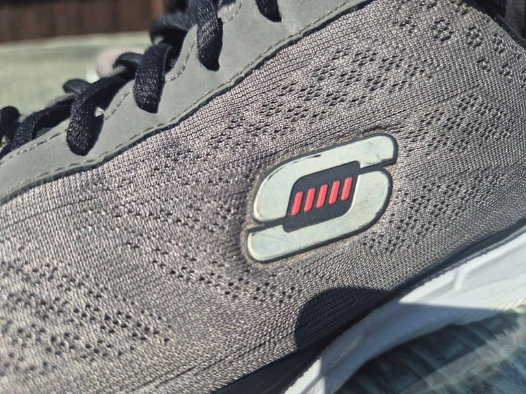 Sketchers trainers