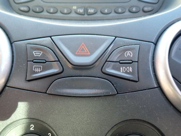 2013 63 FORD KA 1.2 ZETEC HATCHBACK 3DR PETROL MANUAL EURO 5 (S/S) (69 PS)