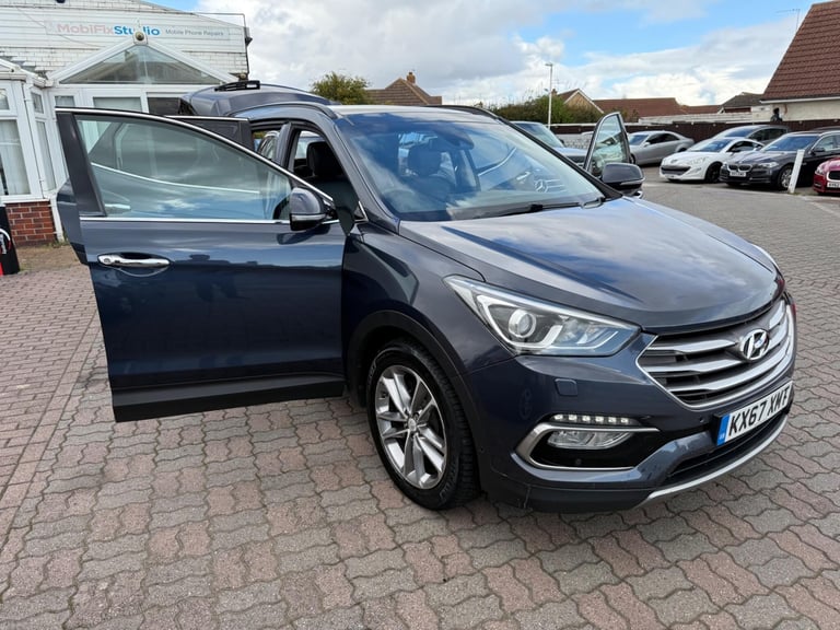 2017 Hyundai Santa Fe 2.2 CRDi Blue Drive Premium SE Auto 4WD Euro 6 (s/s) 5dr (7 Seat) ESTATE Di...