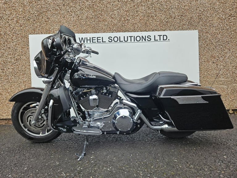 Harley-Davidson FLHX 1450 street glide. Spotless 