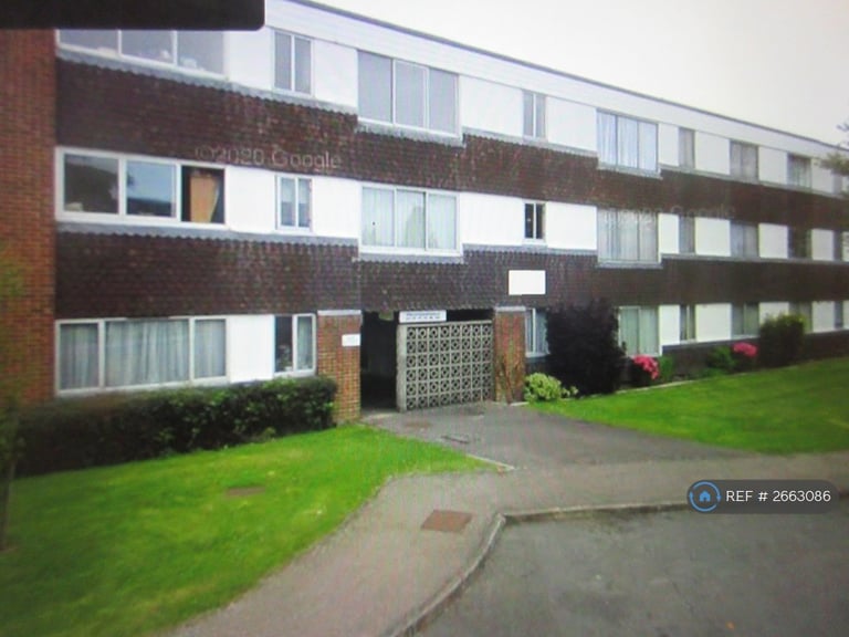 1 bedroom flat in Thaynesfield, Potters Bar, EN6 (1 bed) (#2663086)