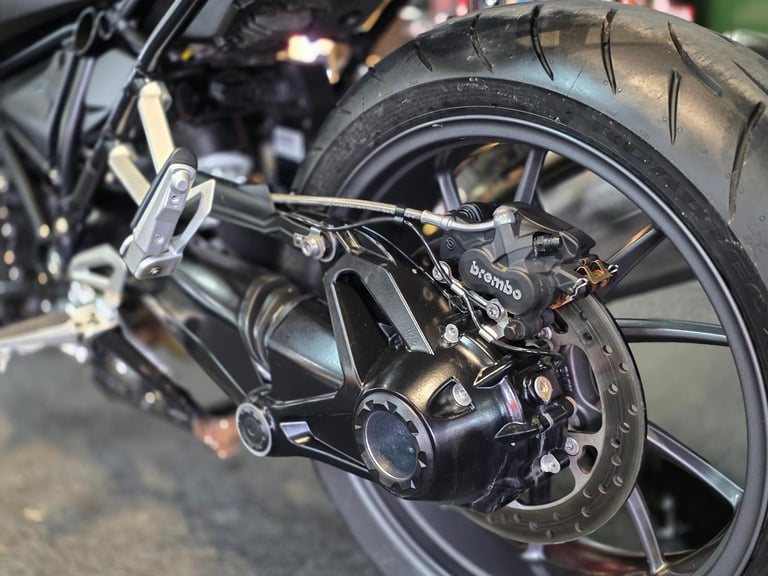 2020/70 BMW R 1250 R SPORT 8,000 MILE'S 