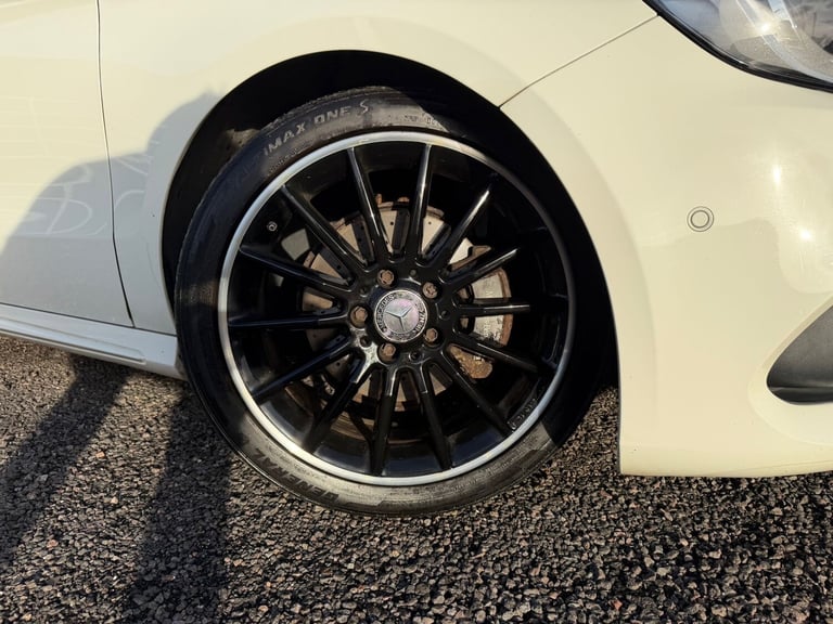 2016 Mercedes-Benz A-Class A180 AMG Line Premium 5dr HATCHBACK Petrol Manual