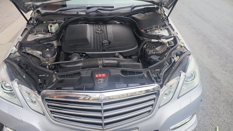 Mercedes-Benz, E CLASS, Saloon, 2013, Semi-Auto, 2143 (cc), 4 doors