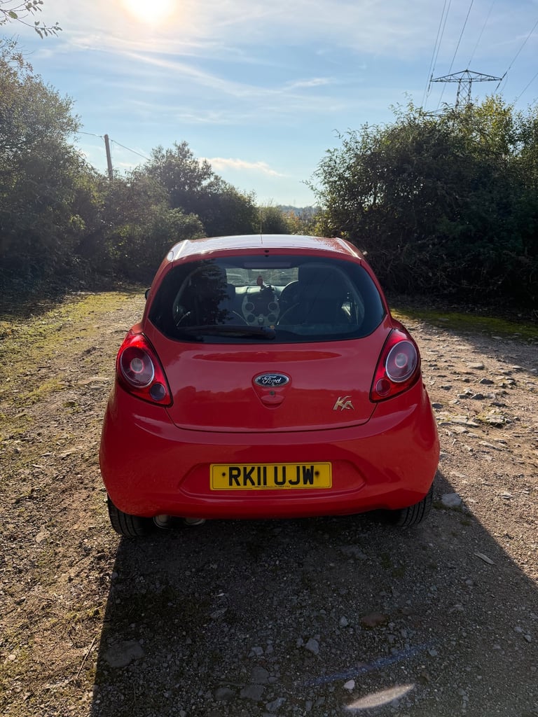 Ford, KA, Hatchback, 2011, Manual, 1242 (cc), 3 doors