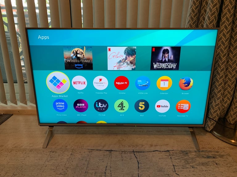 image for Panasonic TX-40DX700B 40 Inch TV