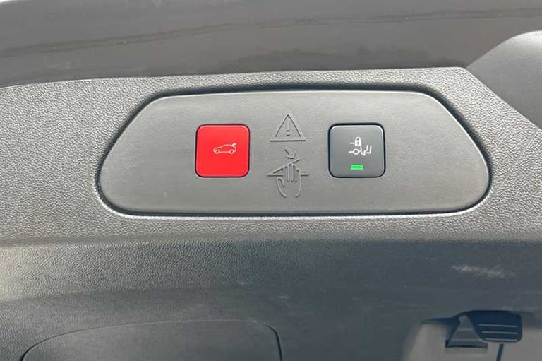 2023 Vauxhall Grandland 1.2 Turbo Ultimate 5dr HATCHBACK PETROL Manual