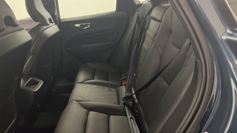 2019 Volvo XC60 D4 Momentum Pro Automatic SUV Diesel Automatic
