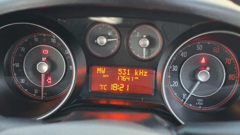 FIAT PUNTO 1.4 Easy Euro 6 (s/s) 5dr 2015