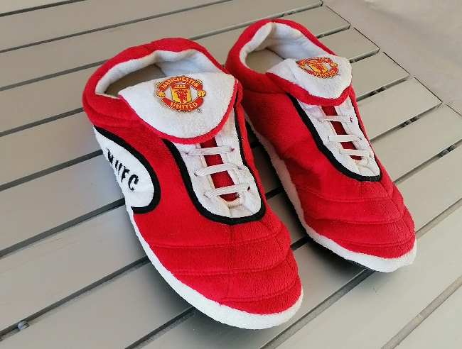 Manchester United Slippers Size 11-12 Like New | in Sheffield, South  Yorkshire | Gumtree