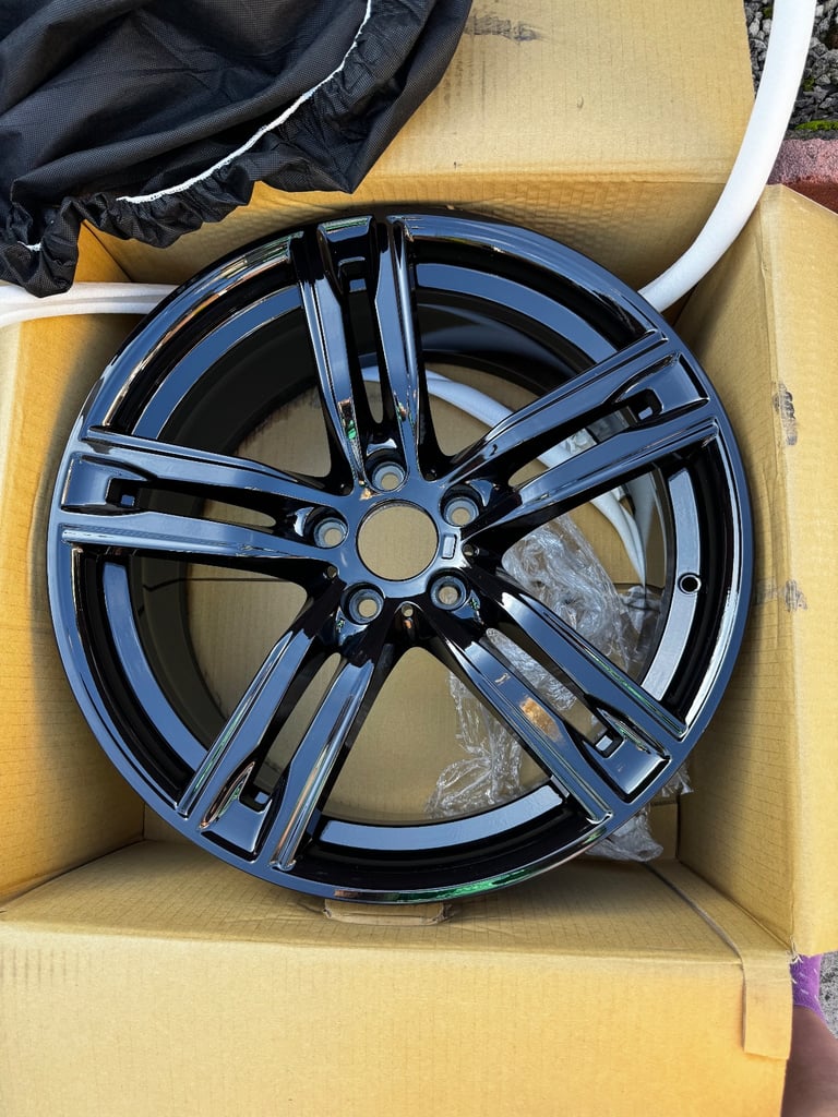 BMW 20" Alloy Wheels - Set of 4 (Gloss Black, Made in Austria)