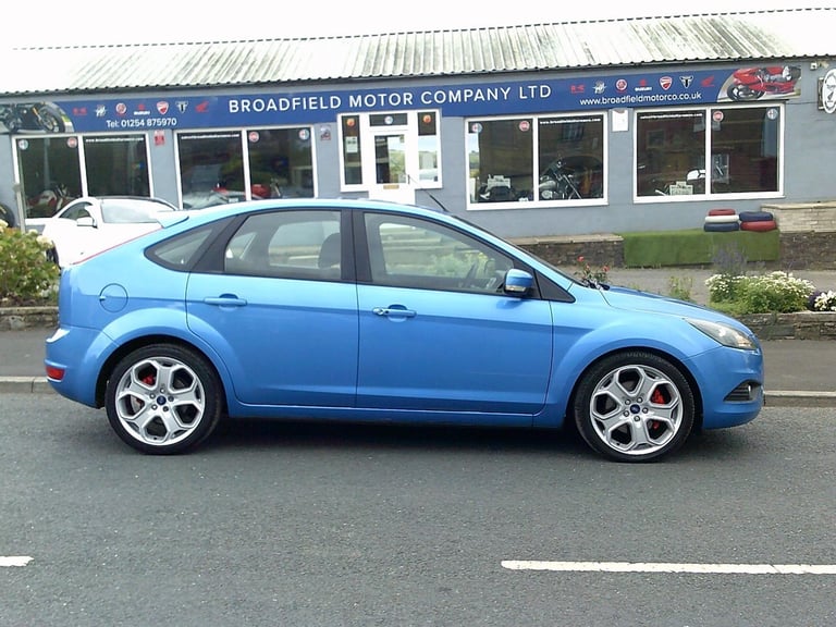 image for 2010 Ford Focus 2.0 TDCi Titanium Diesel Automatic finished in blue metallic
