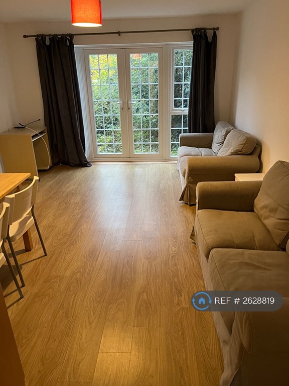 2 bedroom house in Bluecoat Close, Nottingham, NG1 (2 bed) (#2628819)