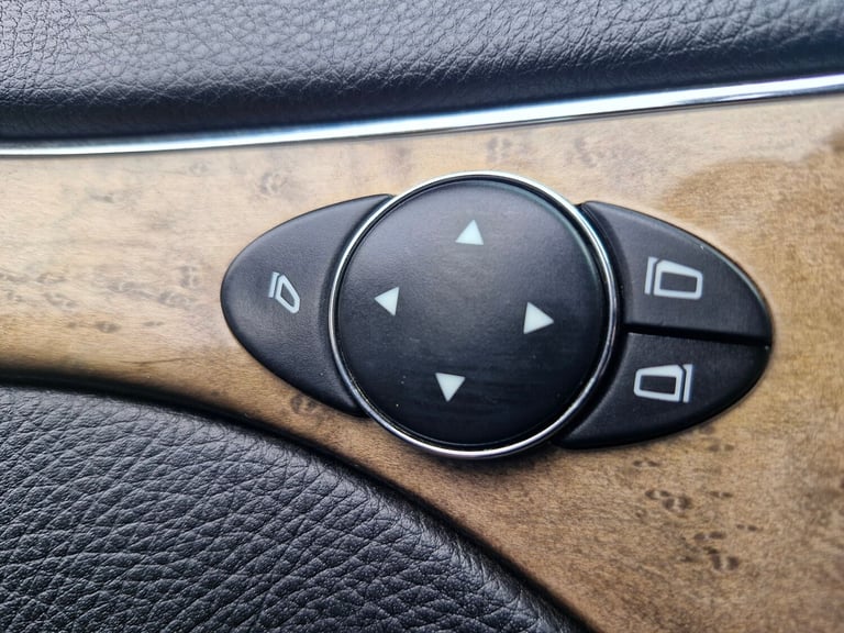 2009 Mercedes-Benz E-Class 3.0L E320 CDI AvantGarde Auto Saloon 4dr Diesel Automatic Euro 4 (221 ...