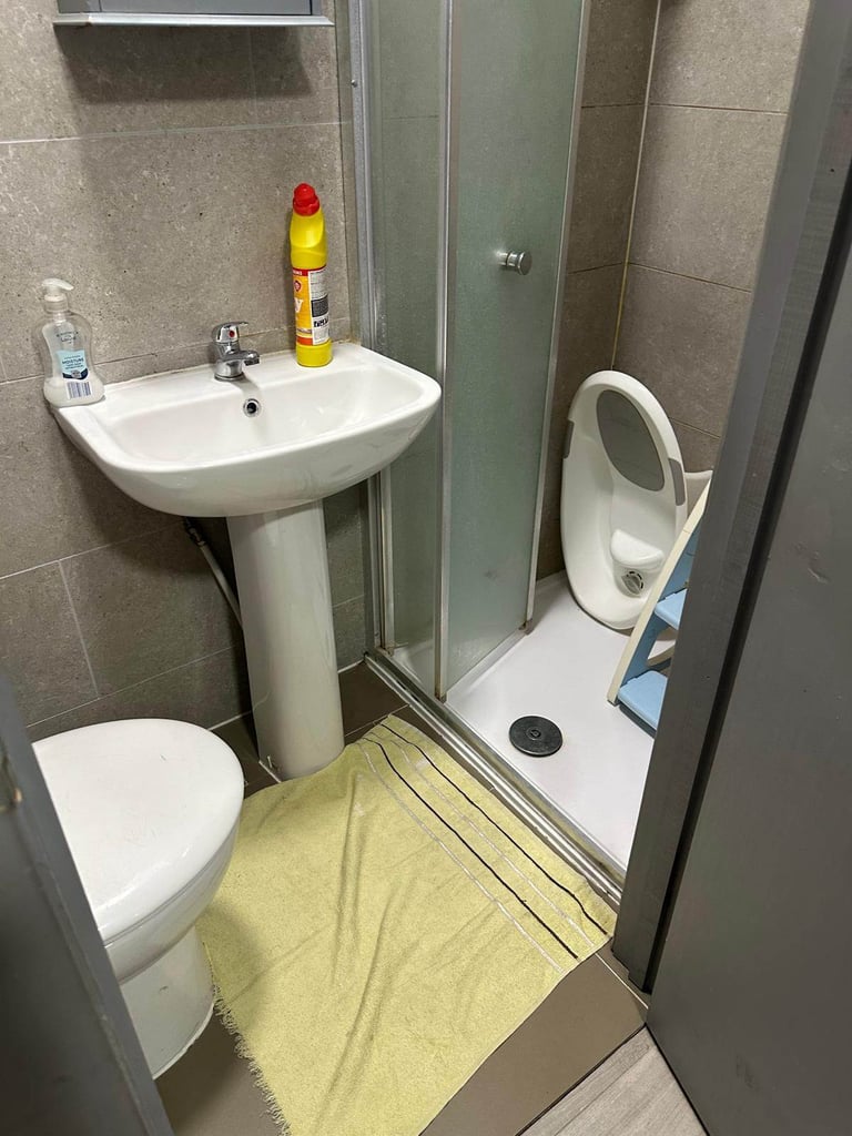 Studio Flat in Pinner Road Harrow HA1 4EX 