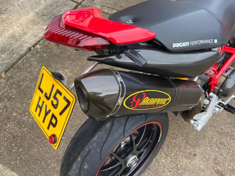DUCATI HYPERMOTARD 1100S, IMMACULATE, EVERY EXTRA, LESS THAN 5K MILES!