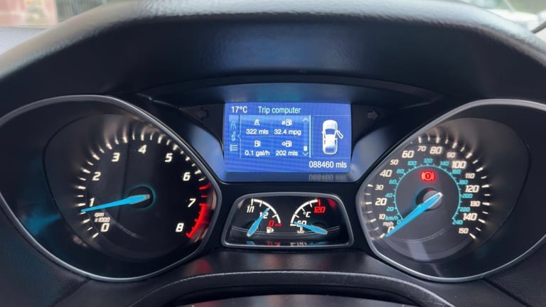 2012 Ford Focus 1.0 125 EcoBoost Titanium 5dr HATCHBACK Petrol Manual