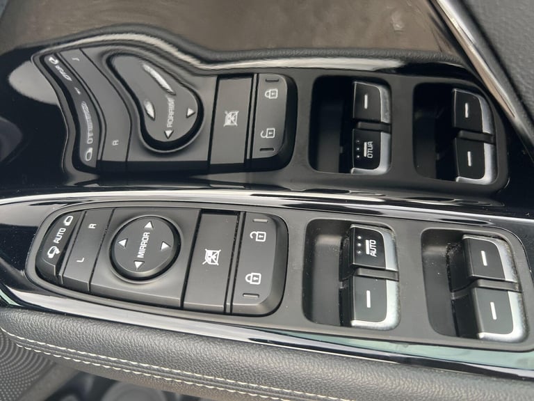 2019 Kia Niro 1.6 GDi 2 DCT Euro 6 (s/s) 5dr HATCHBACK Petrol/Electric Hybrid Automatic