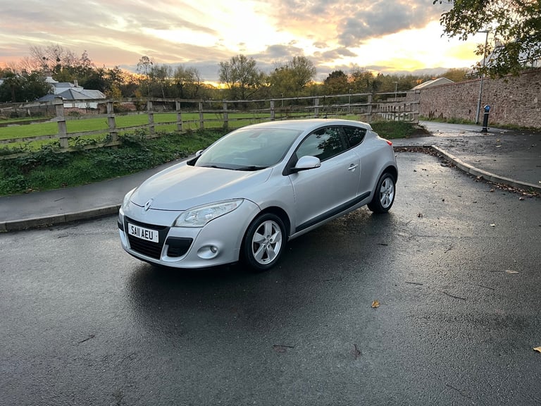 Renault, MEGANE, Coupe, 2011, Manual, 1598 (cc), 3 doors