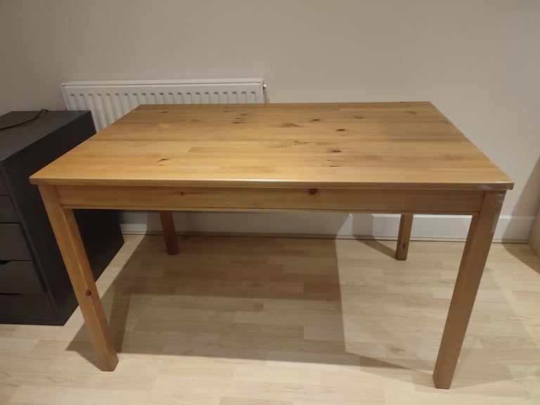 image for Solid Wood Dining Table 6 seat - Excellent 